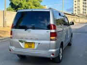 Toyota Noah 2.0 AWD (8 Seater) 2005 Silver for sale