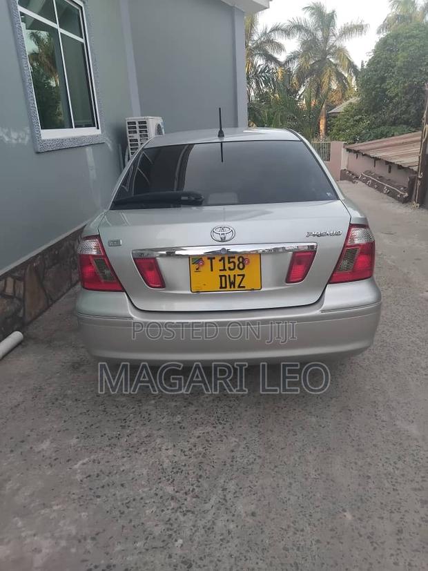 Toyota Premio 2005 Silver