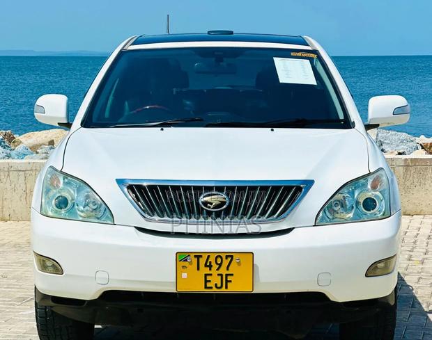 Toyota Harrier 2006 White
