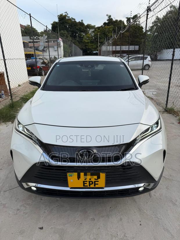 Toyota Harrier 2021 White