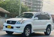 Toyota Land Cruiser Prado 2005 White for sale