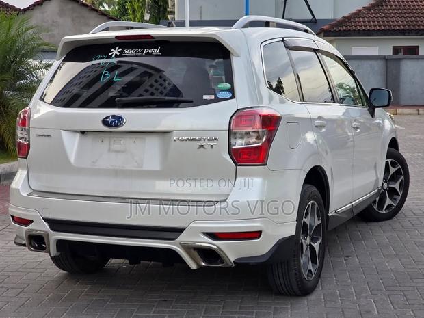 Subaru Forester 2014 Pearl