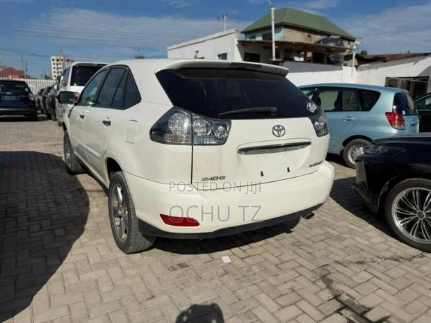 Toyota Harrier 2.4 2007 White