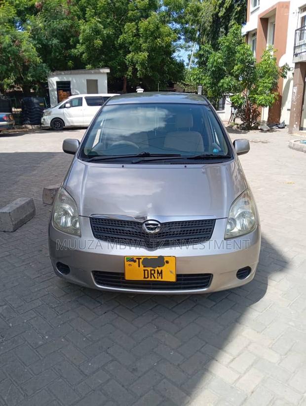 Toyota Corolla Spacio 2006 Beige