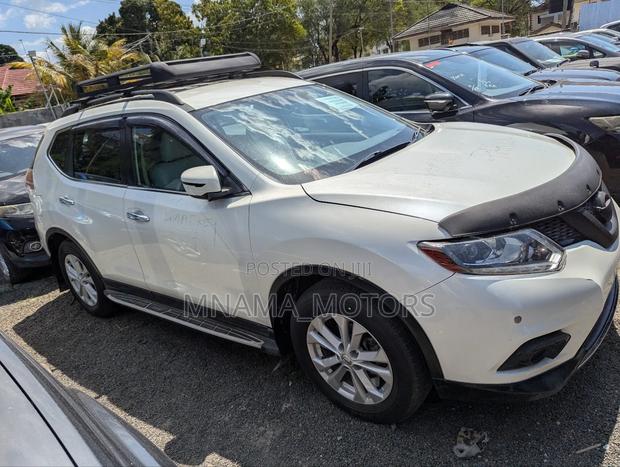 Nissan X-Trail 2.0 Petrol AWD 2015 White