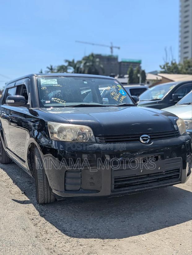 Toyota Corolla Rumion Hatchback 1.5 FWD 2008 Black