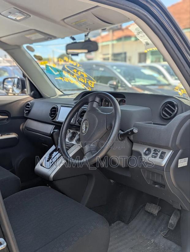 Toyota Corolla Rumion Hatchback 1.5 FWD 2008 Black