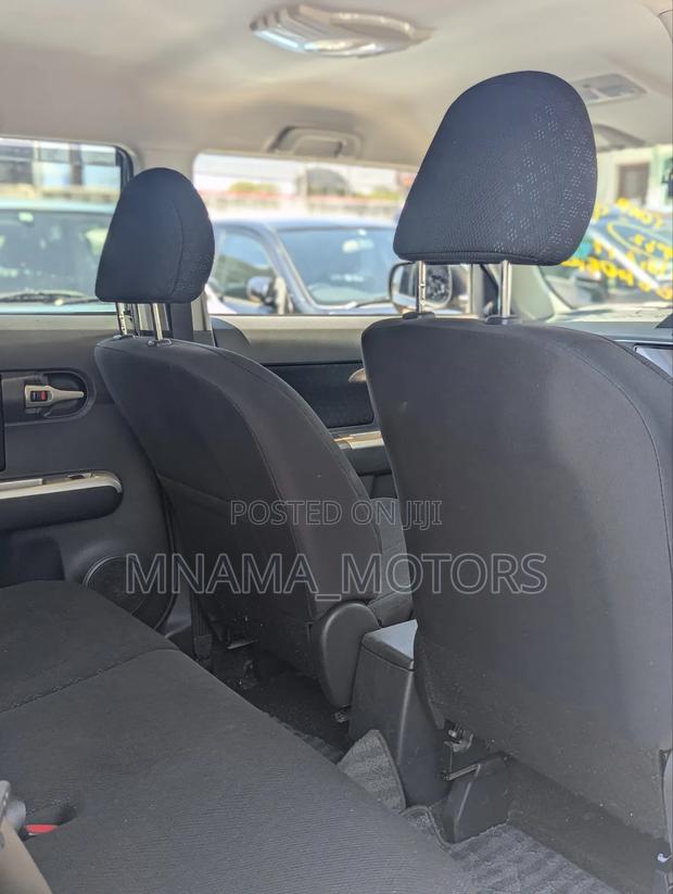Toyota Corolla Rumion Hatchback 1.5 FWD 2008 Black