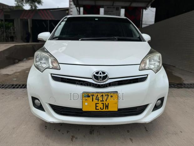 Toyota Ractis 2013 White