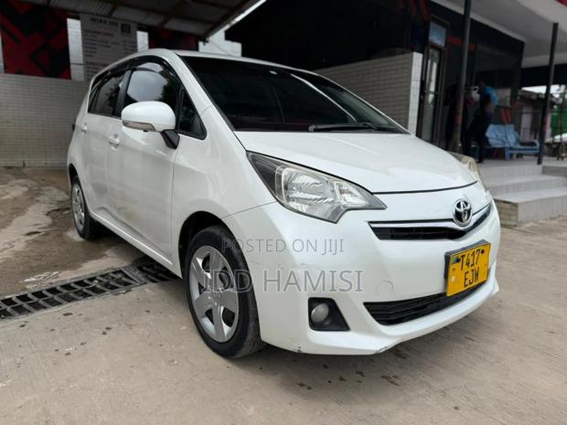 Toyota Ractis 2013 White