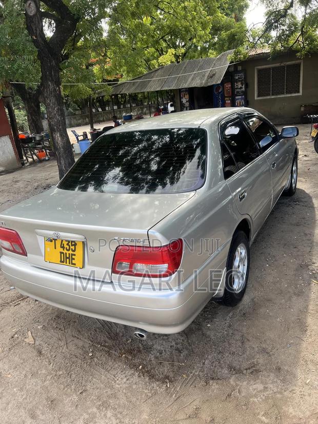 Toyota Carina 2001 Silver