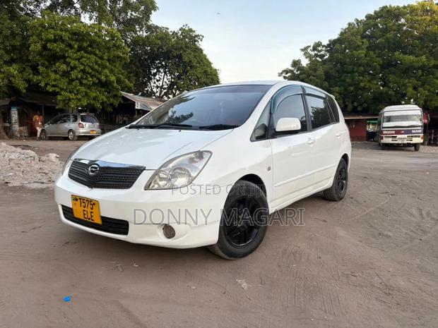 Toyota Corolla Spacio 2007 White