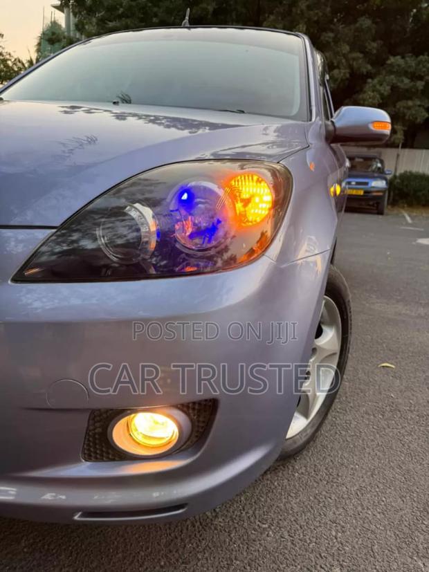 Mazda Demio 2005 Silver