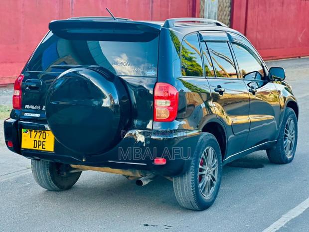 Toyota RAV4 Automatic 2003 Black