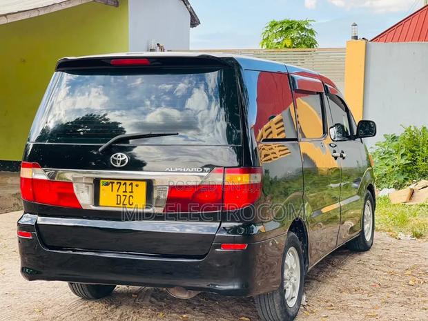 Toyota Alphard 2005 Black