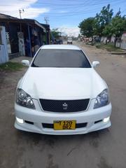Toyota Crown 2006 White for sale