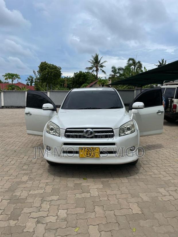 Toyota RAV4 2006 Pearl