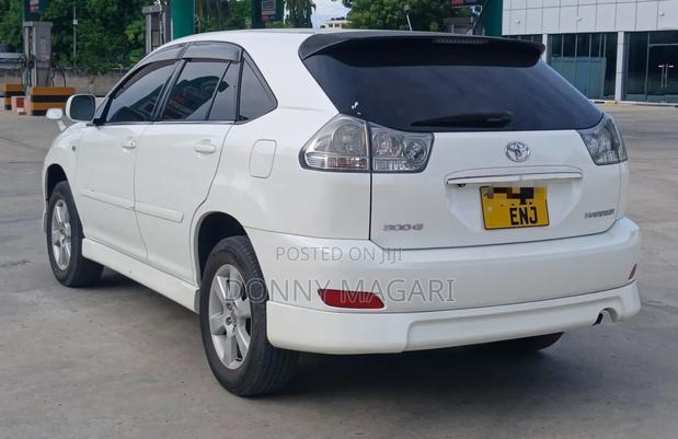 Toyota Harrier 2.4 2006 White
