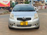 Toyota Vitz 2004 Silver for sale