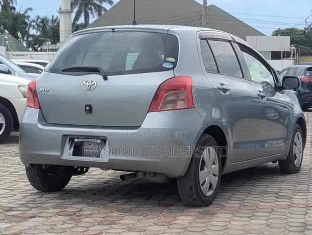 Toyota Vitz 2012