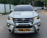 Toyota Fortuner 2.8 D AWD 2019 White for sale