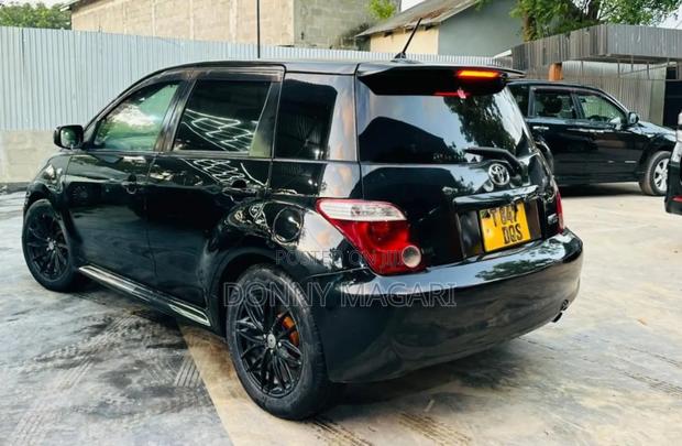 Toyota IST 2007 Black