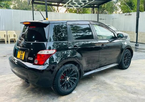 Toyota IST 2007 Black