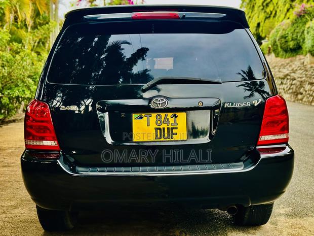 Toyota Kluger 2005 Black