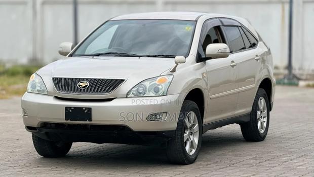 Toyota Harrier 2003 Gold