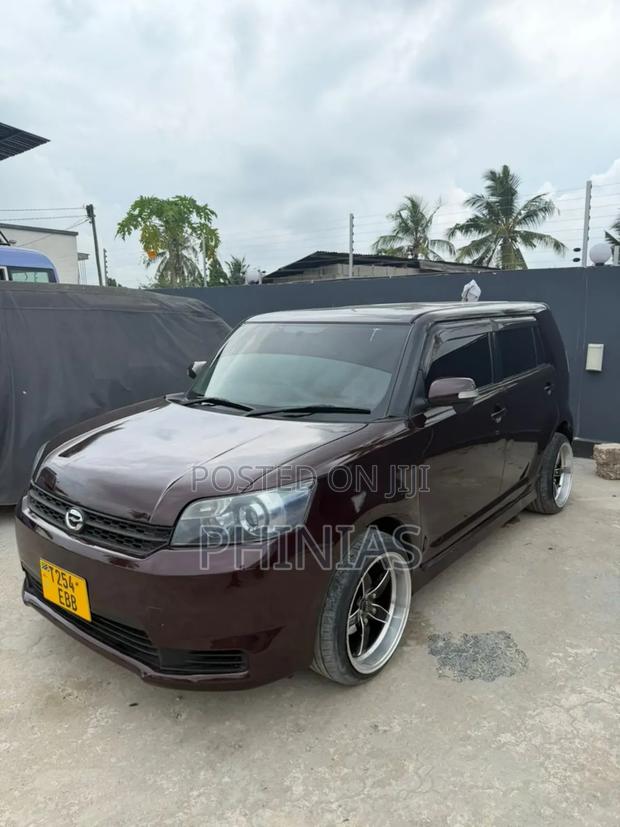 Toyota Corolla Rumion 2009 Maroon