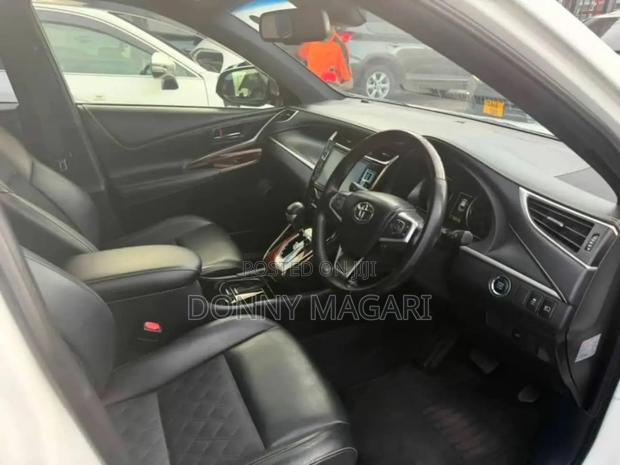 Toyota Harrier 2019 White