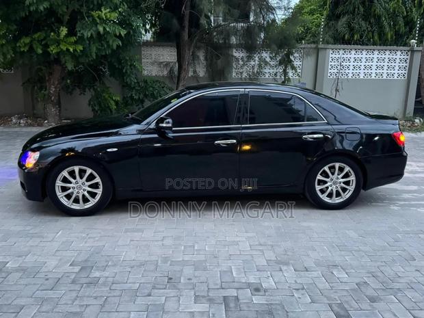 Toyota Mark X 2.5 AWD 2006 Black
