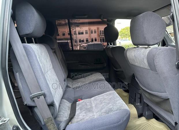 Toyota Land Cruiser Prado 2001 White