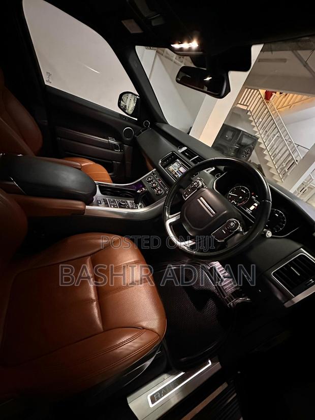Land Rover Range Rover Sport HSE 4dr SUV 4WD (3.0L 6cyl S/C 8A) 2015 Black