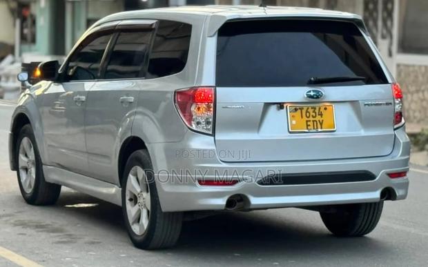 Subaru Forester 2.0D X 2011 Silver