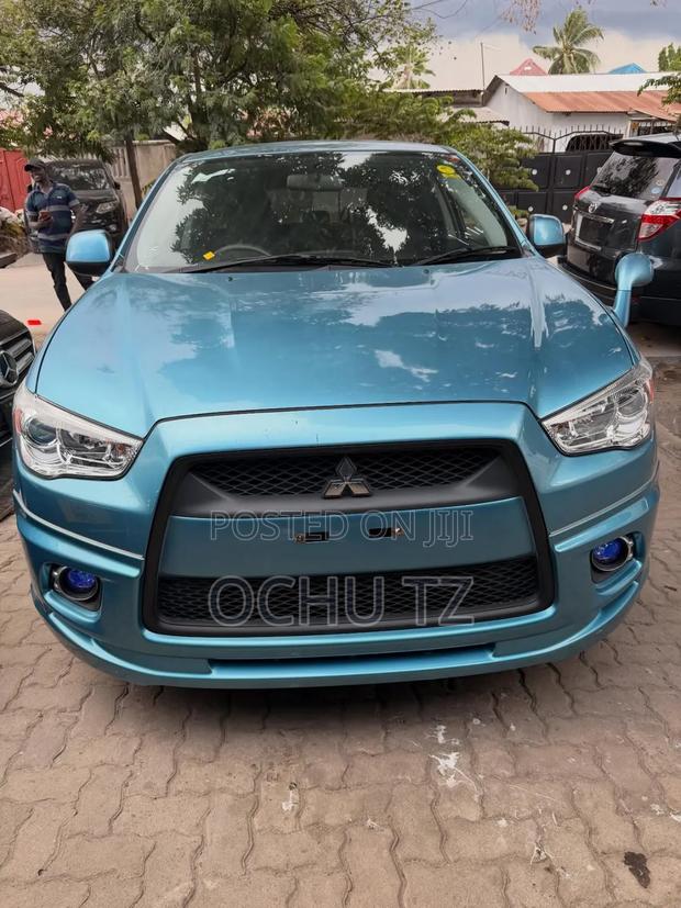 Mitsubishi RVR 2010