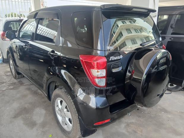 Toyota Rush 1.5 AWD 2010 Black