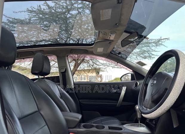 Nissan Dualis 2011 Black