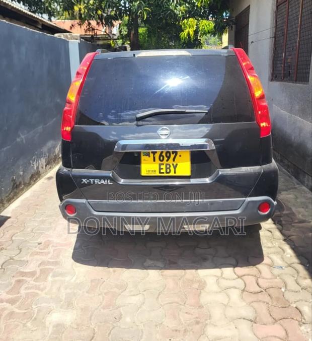 Nissan X-Trail 2.0 2008 Black