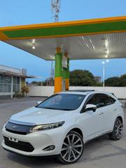 Toyota Harrier 2015 White for sale
