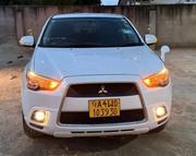 Mitsubishi RVR 2.0 2012 Off white for sale
