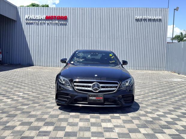 Mercedes-Benz E250 2017 Black