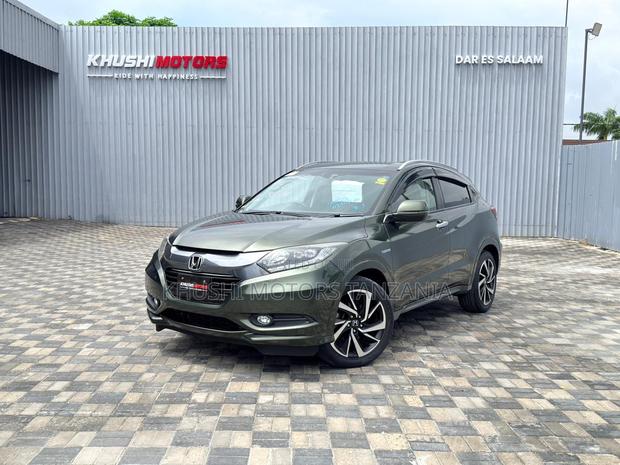 Honda Vezel 2015 Green