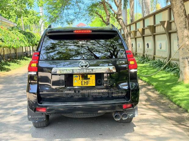 Toyota Land Cruiser Prado 2.8 2023 Black