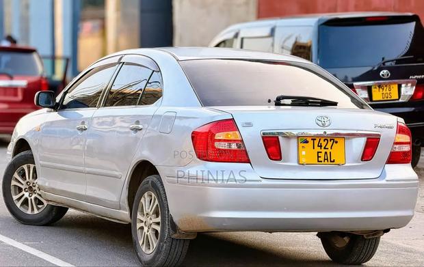 Toyota Premio 2005 Silver