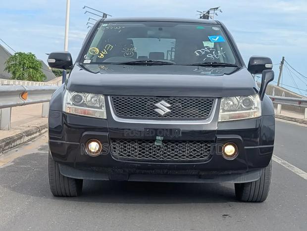 Suzuki Escudo 2008 Black