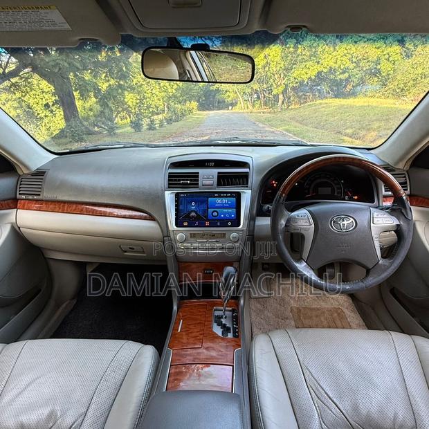 Toyota Camry 2008 Silver