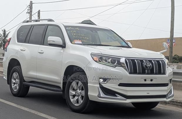 Toyota Land Cruiser Prado 2.7 2019 Off white