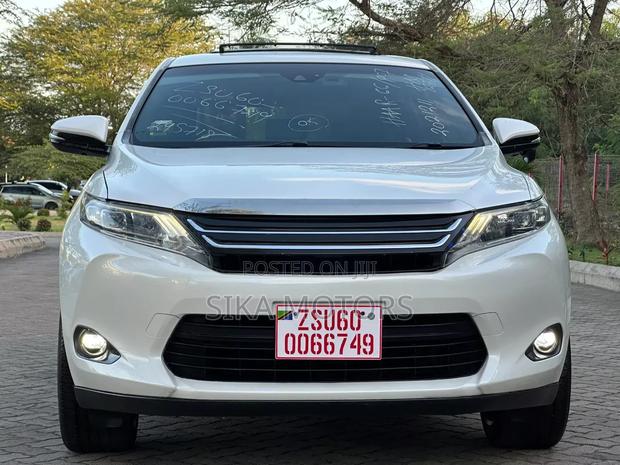Toyota Harrier 2015 White