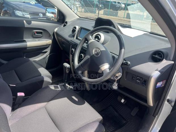 Toyota IST 2004 Gray